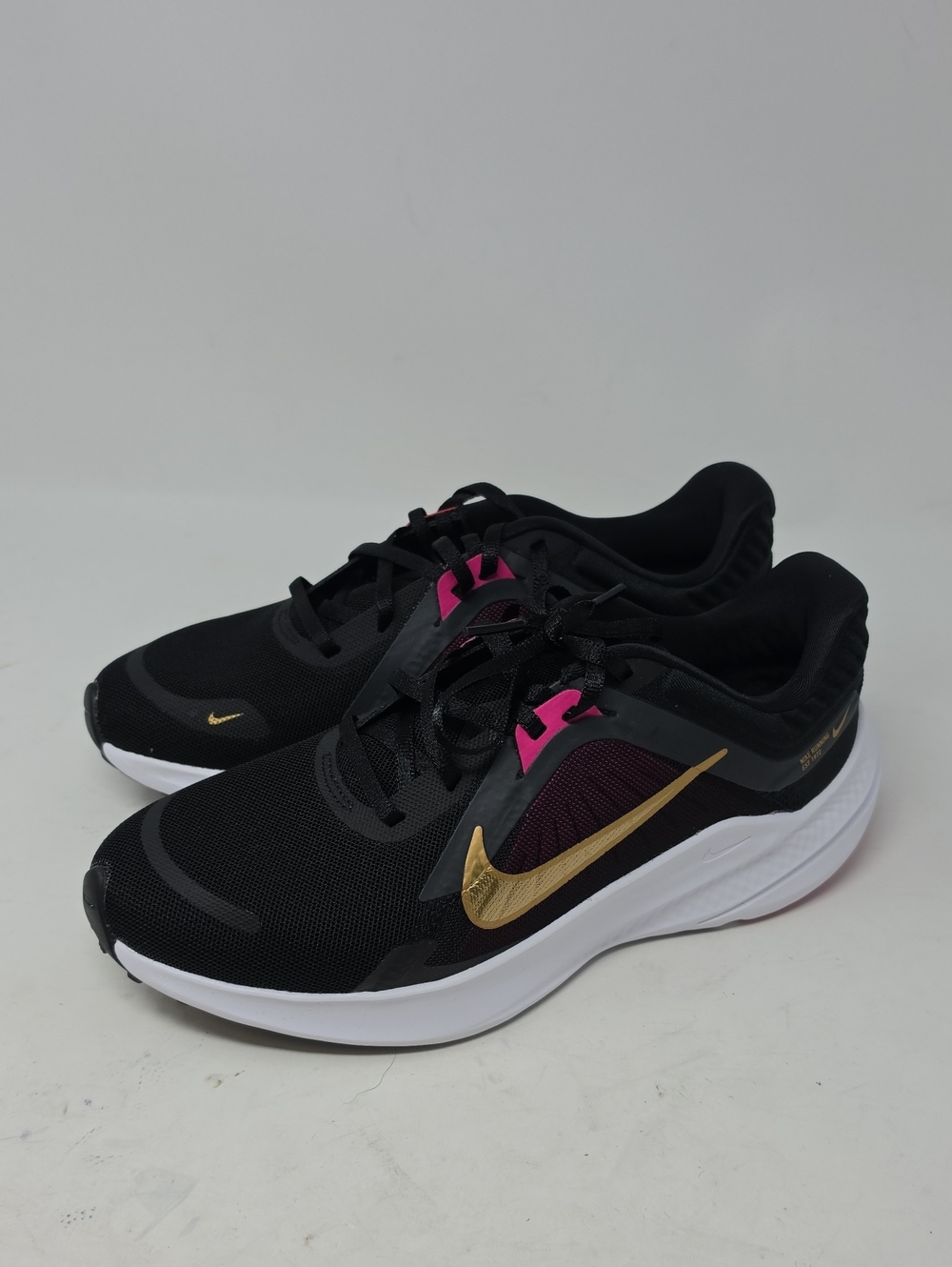 Nike Quest 5 WOMENS Running Sneakers Black White Gold Pink DD9291 009 Size 8